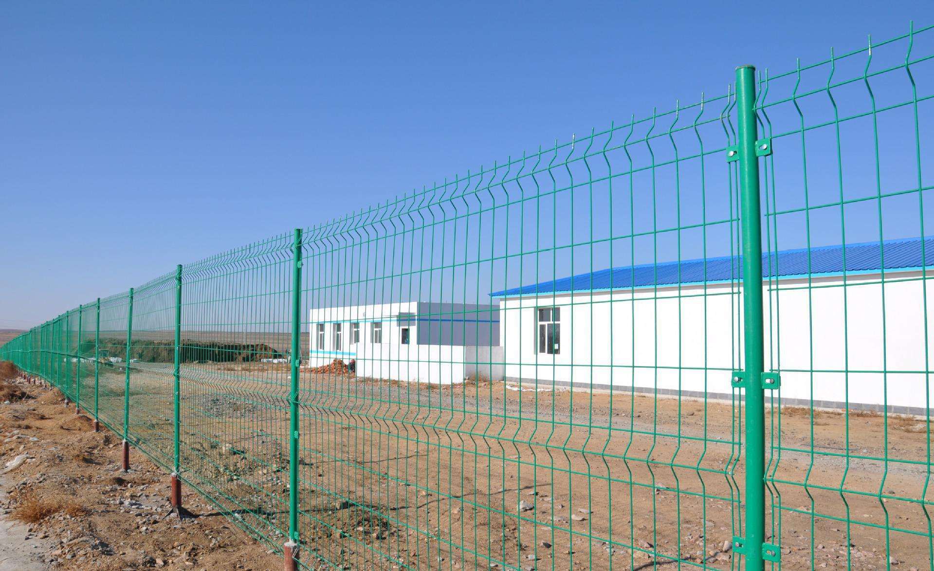 選購(gòu)防盜護(hù)欄網(wǎng)全攻略 五大核心要點(diǎn)不可忽視